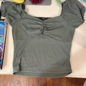 Green Vibe sportswear puff top Size:M